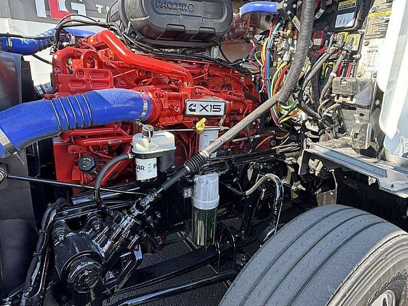 2024 Peterbilt 579 image 9