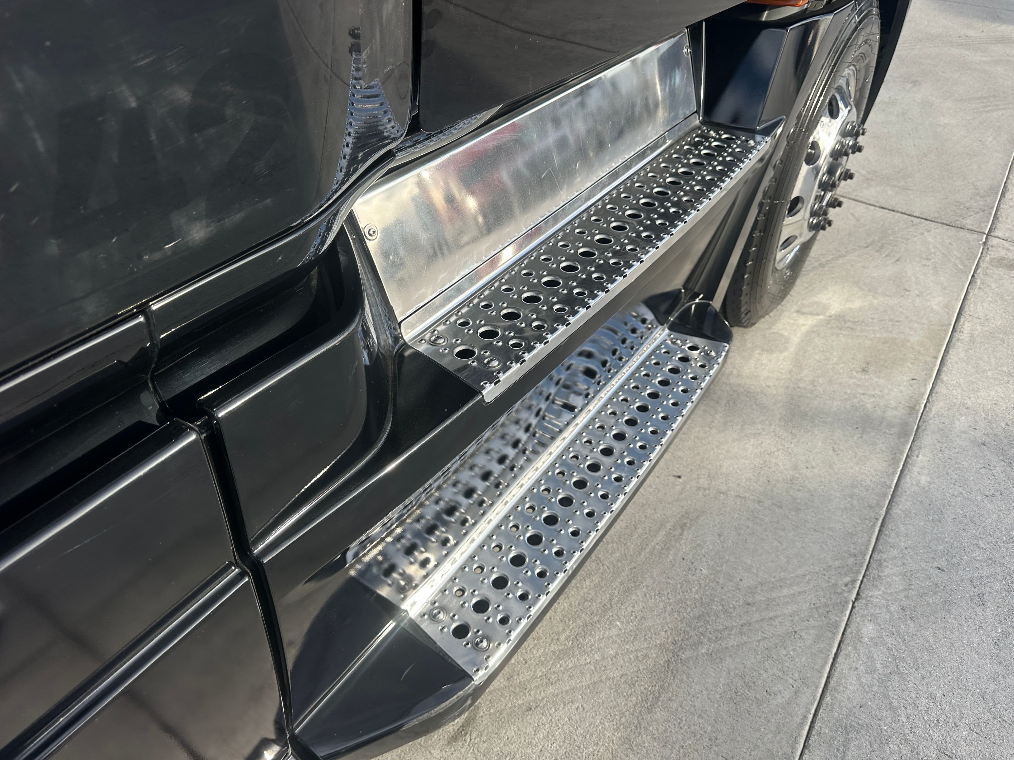 2021 Freightliner Cascadia 126 image 19