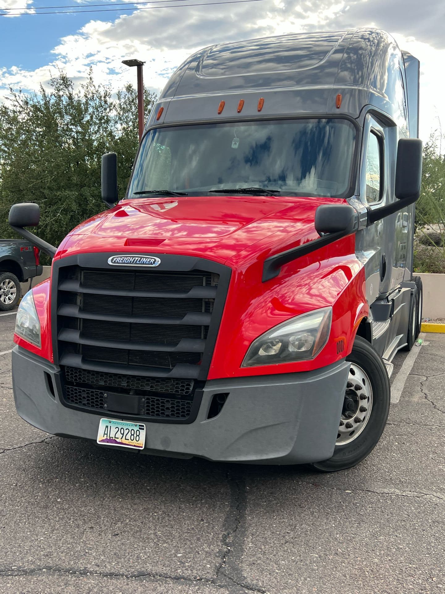 2020 Freightliner Cascadia image 8