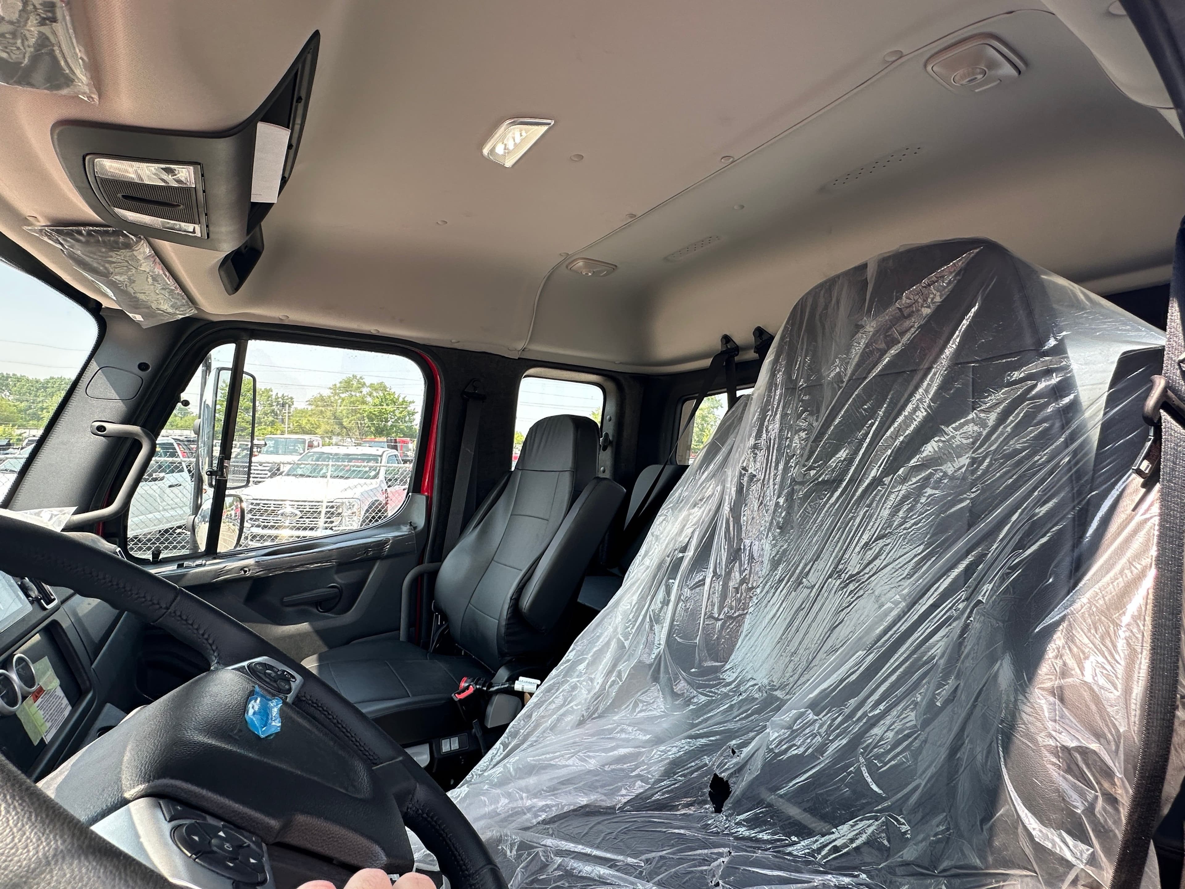 2025 Freightliner M2 106 image 11