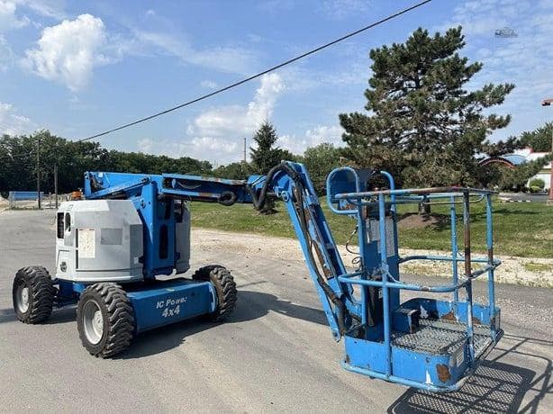 2014 GENIE Z34/22IC image 2