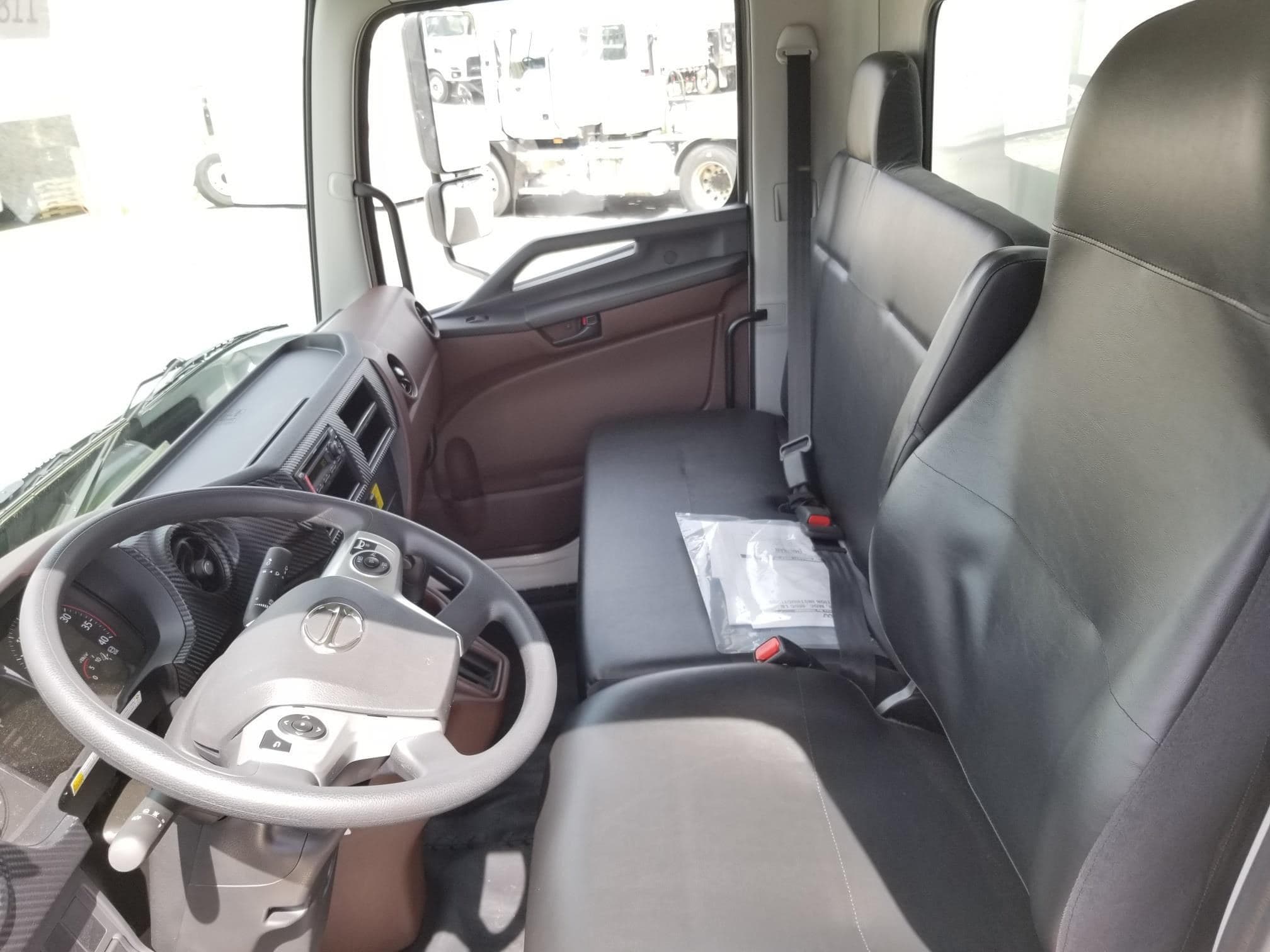 2024 HINO L6 118525 image 13