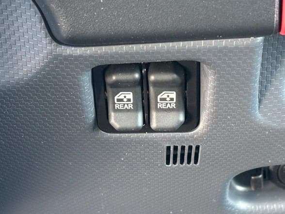 2024 Isuzu NPR HD image 14