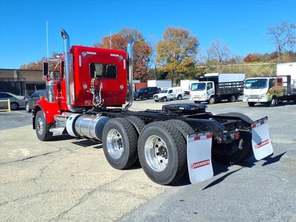 2026 Kenworth W900 image 9
