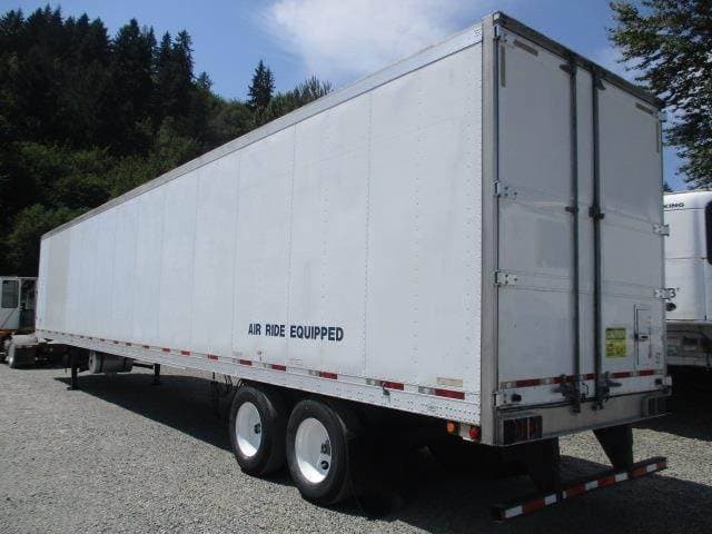 2009 UTILITY 3000R 53 ft Reefer Trailer - Sliding Axle, Swing Door, Thermo King image 3