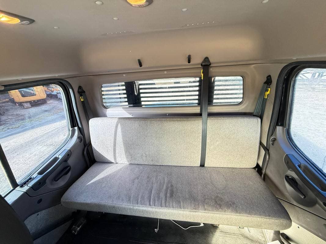 2021 Freightliner M2 image 11