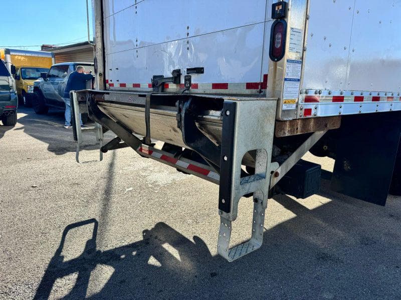 2021 Freightliner Cascadia 125 image 9