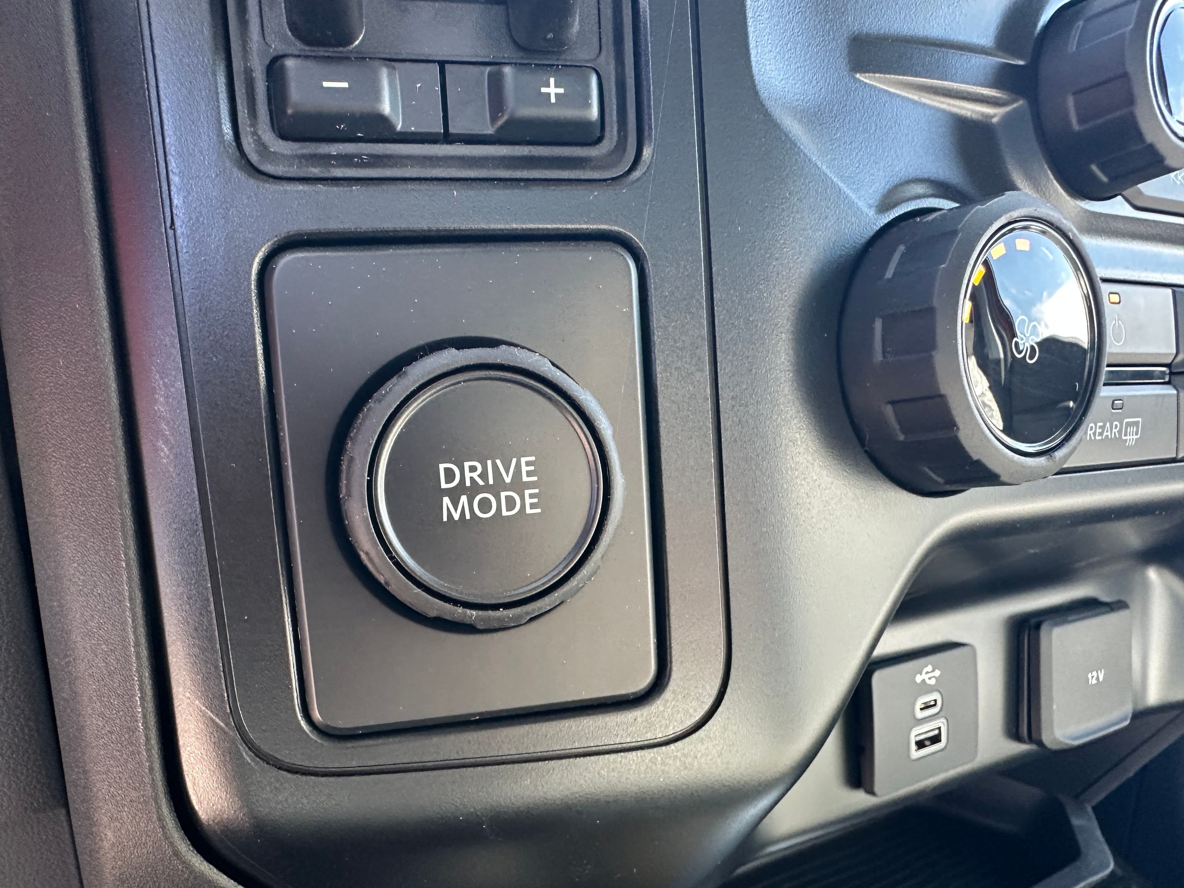 2024 Ford F-550 F Series Super Duty XLT WITH A 19.5' CENTURY STEEL  (SK#: 6159C) image 14