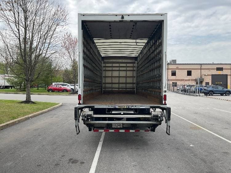2022 International MV607 Box Truck - 220HP, 6 Speed Automatic, Roll up Door image 8