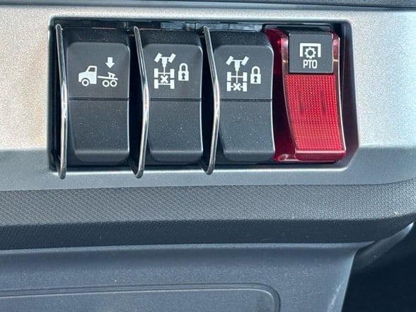 2025 Kenworth T880 image 18