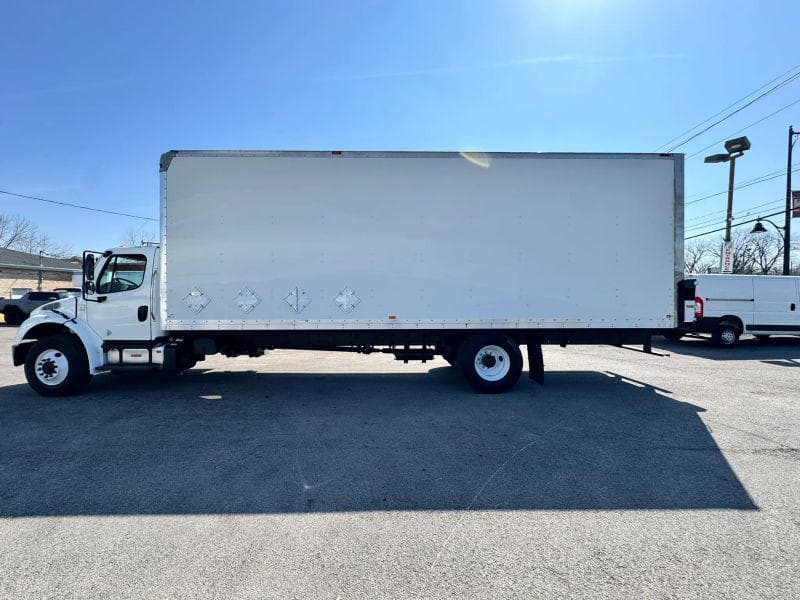 2016 Freightliner Cascadia 125 image 8