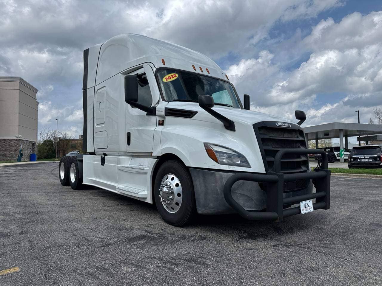 2022 Freightliner Cascadia 126 image 3