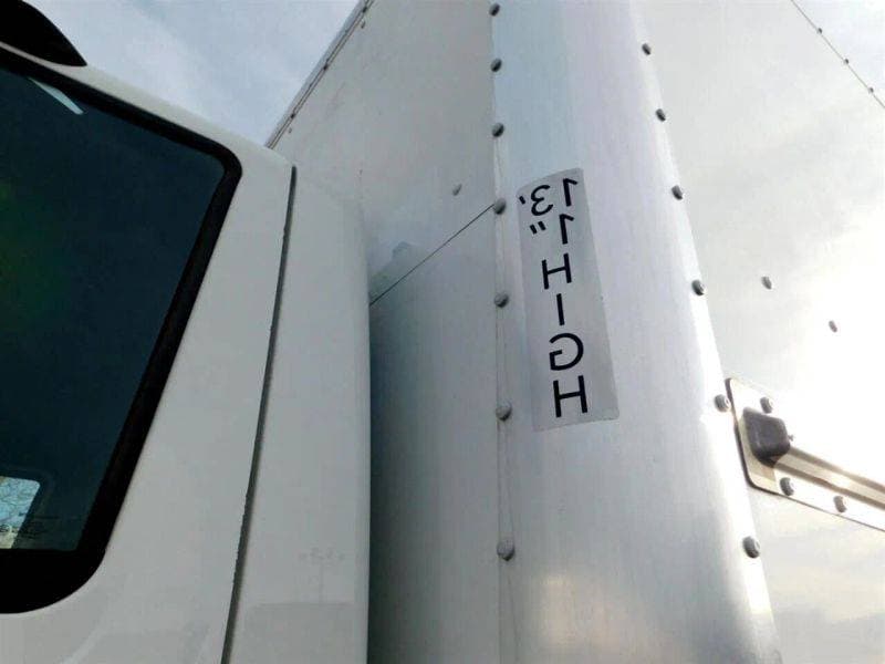 2018 International 4300 image 37