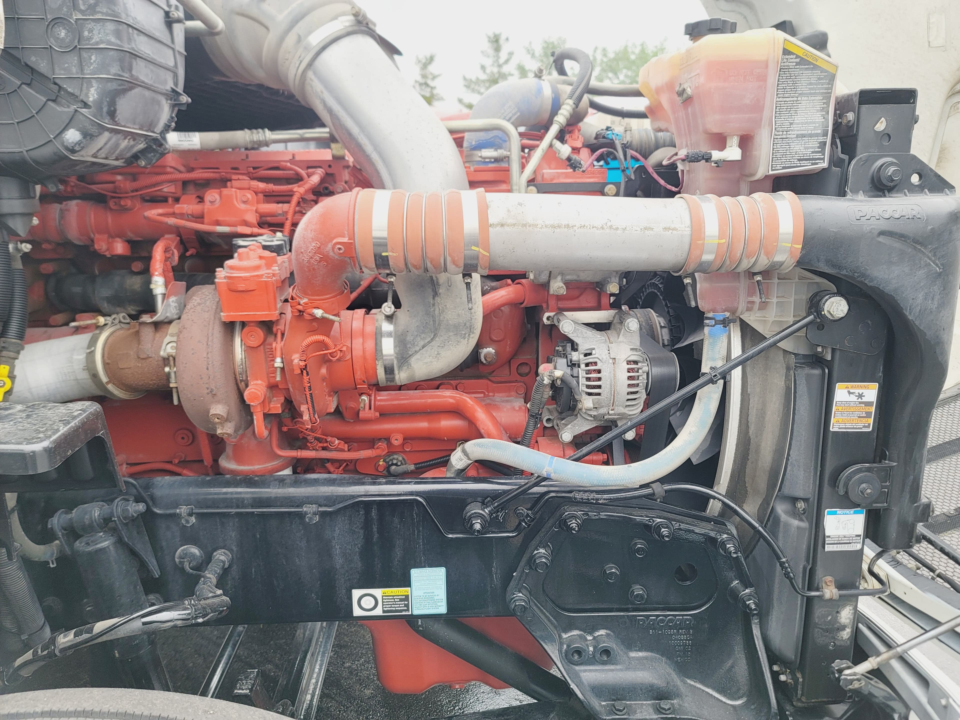 2022 Peterbilt 579 image 7