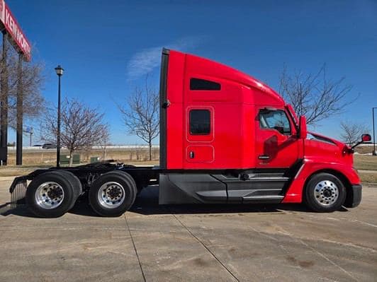 2023 Kenworth T680 image 9