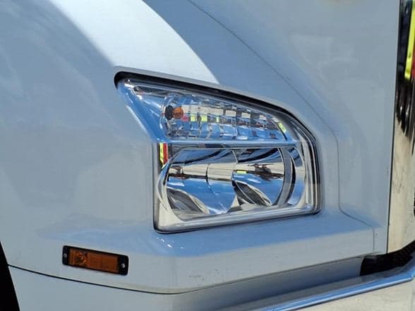 2025 Kenworth T880 image 20