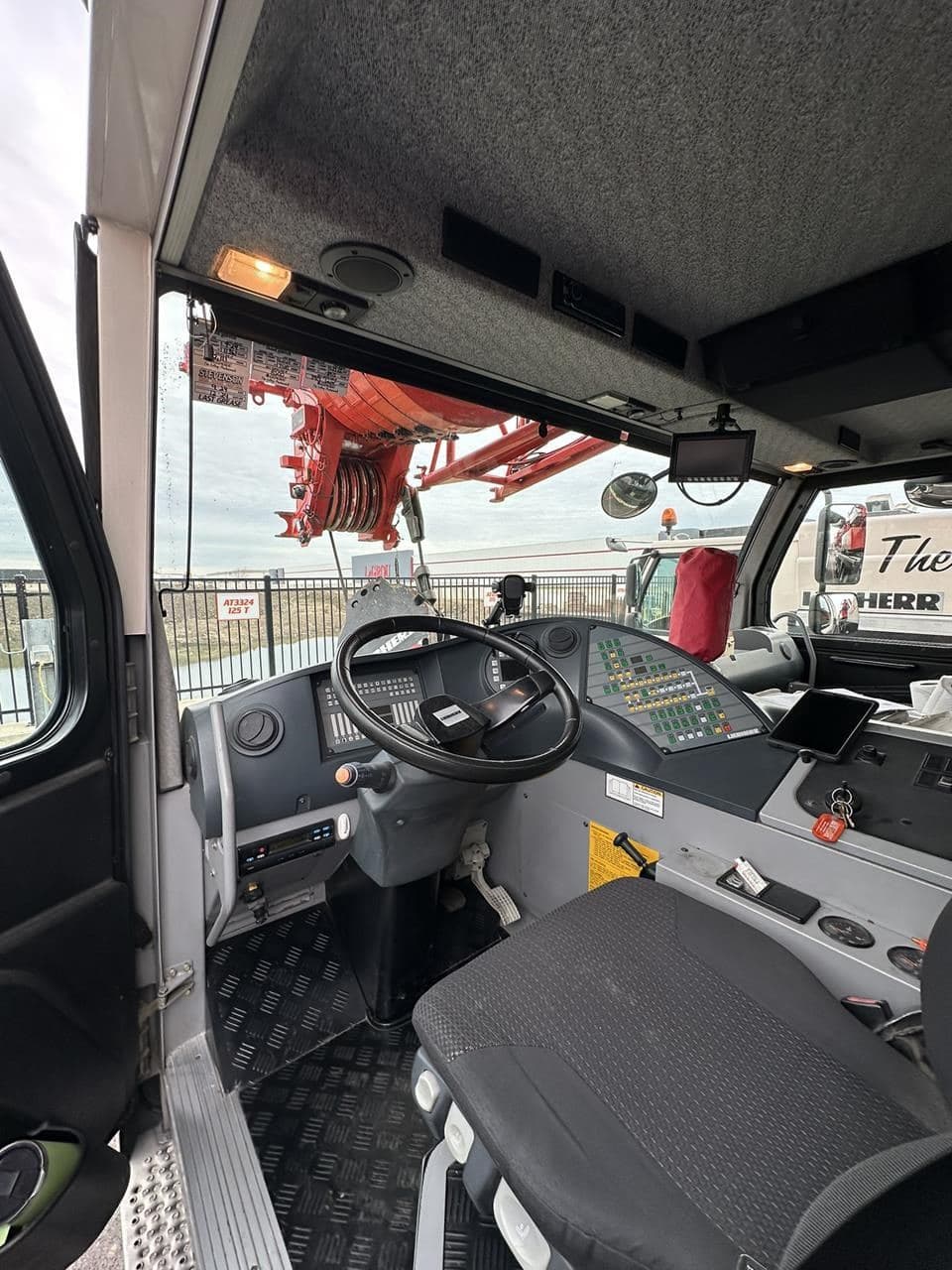 2016 LIEBHERR LTM1160-5.2 AT8626 image 8