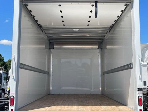 2024 Isuzu NPR HD image 18