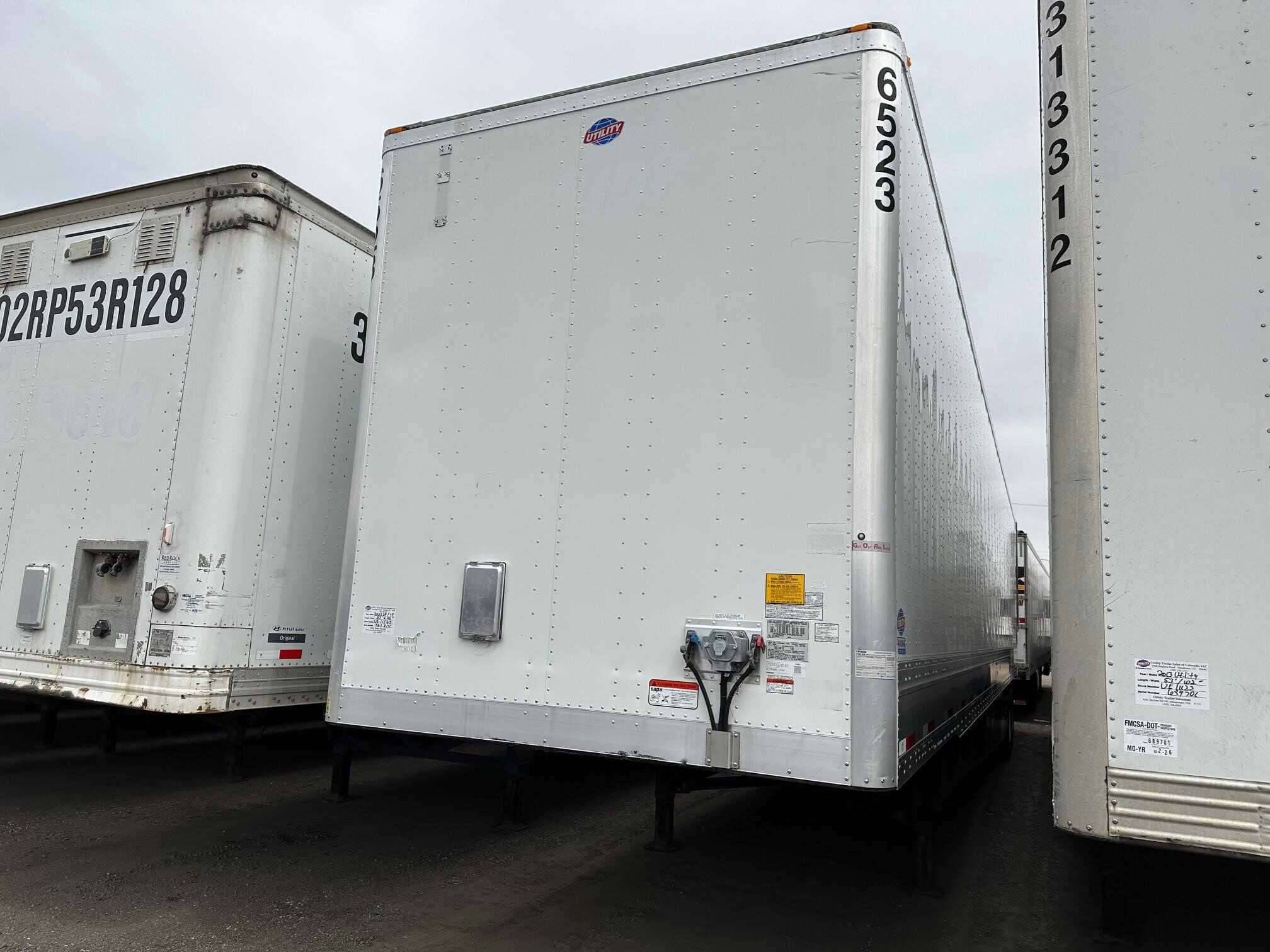 2023 Utility 4000DX 53 ft Dry Van Trailer image 1