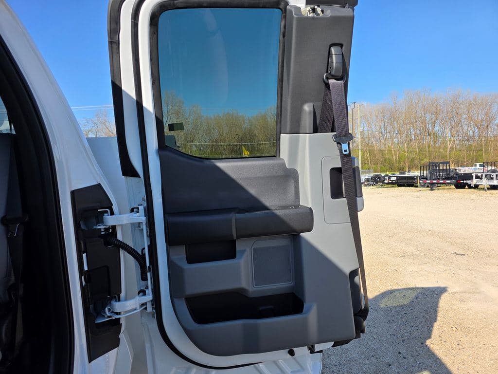 2026 Ford F-350SD XL Service Utility Body image 26