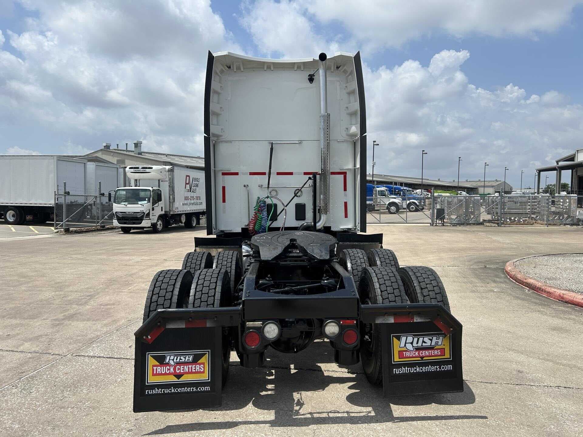 2020 Peterbilt 579 image 33