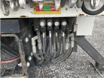 2019 Freightliner M2 106 image 8