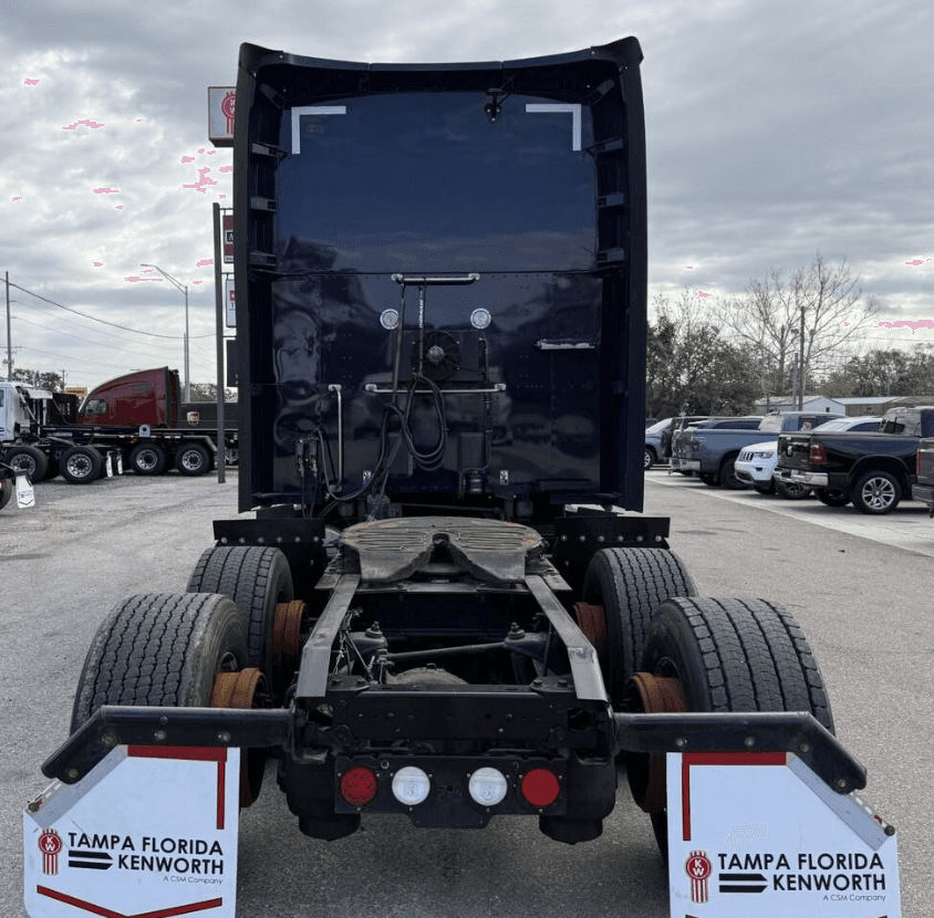 2020 Kenworth 310 image 7
