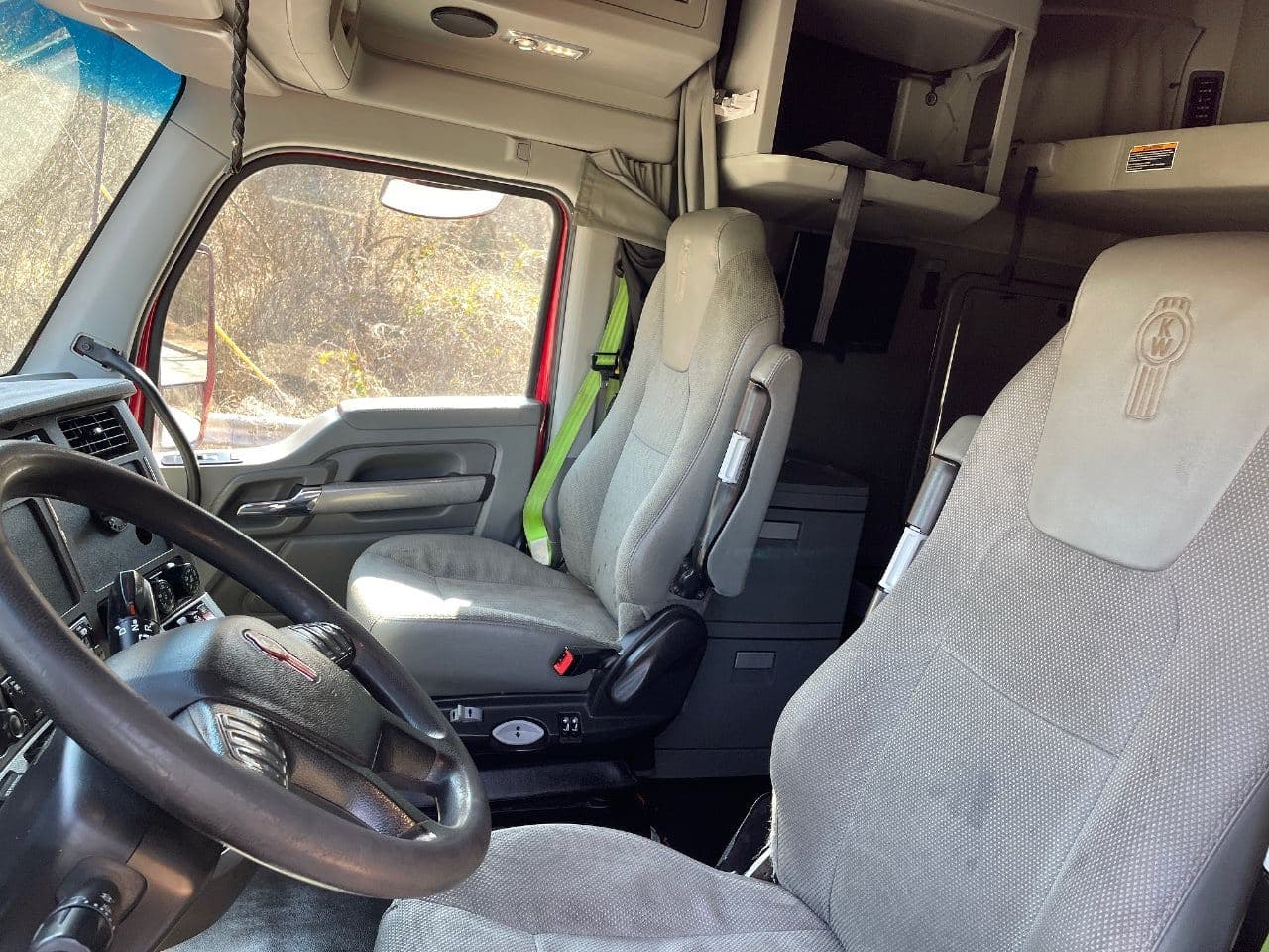 2018 Kenworth T680 image 18