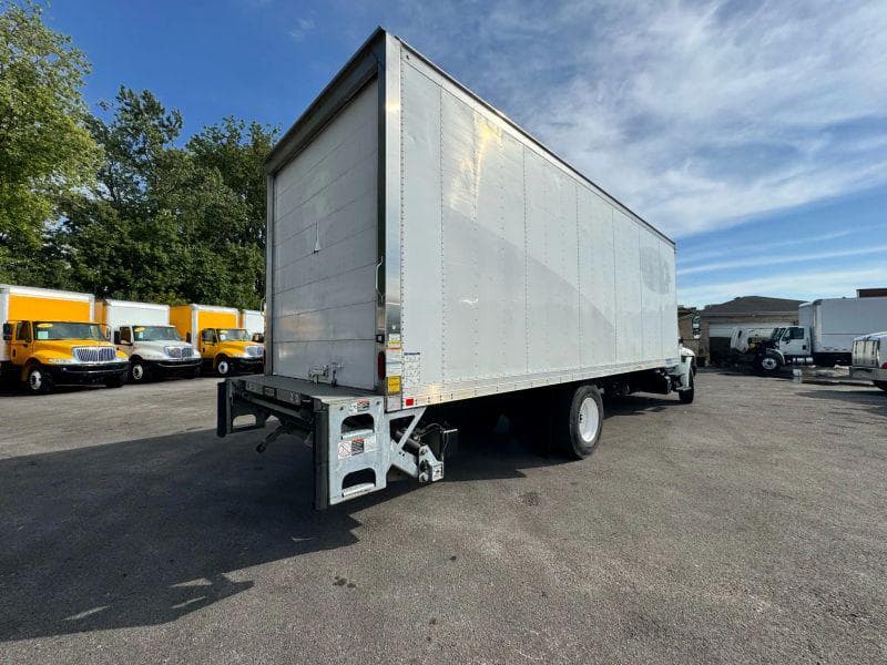 2020 International MV607 image 8