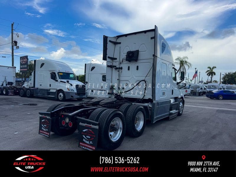 2022 Freightliner Cascadia 126 image 5