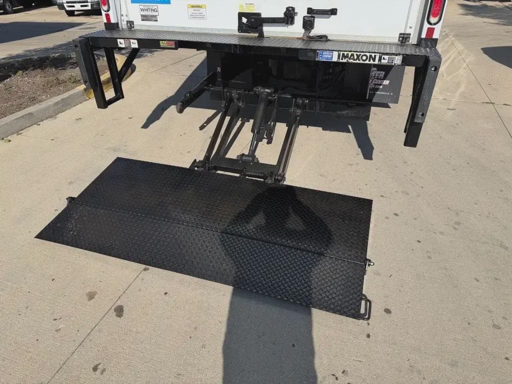 2023 Chevrolet 4500 image 6