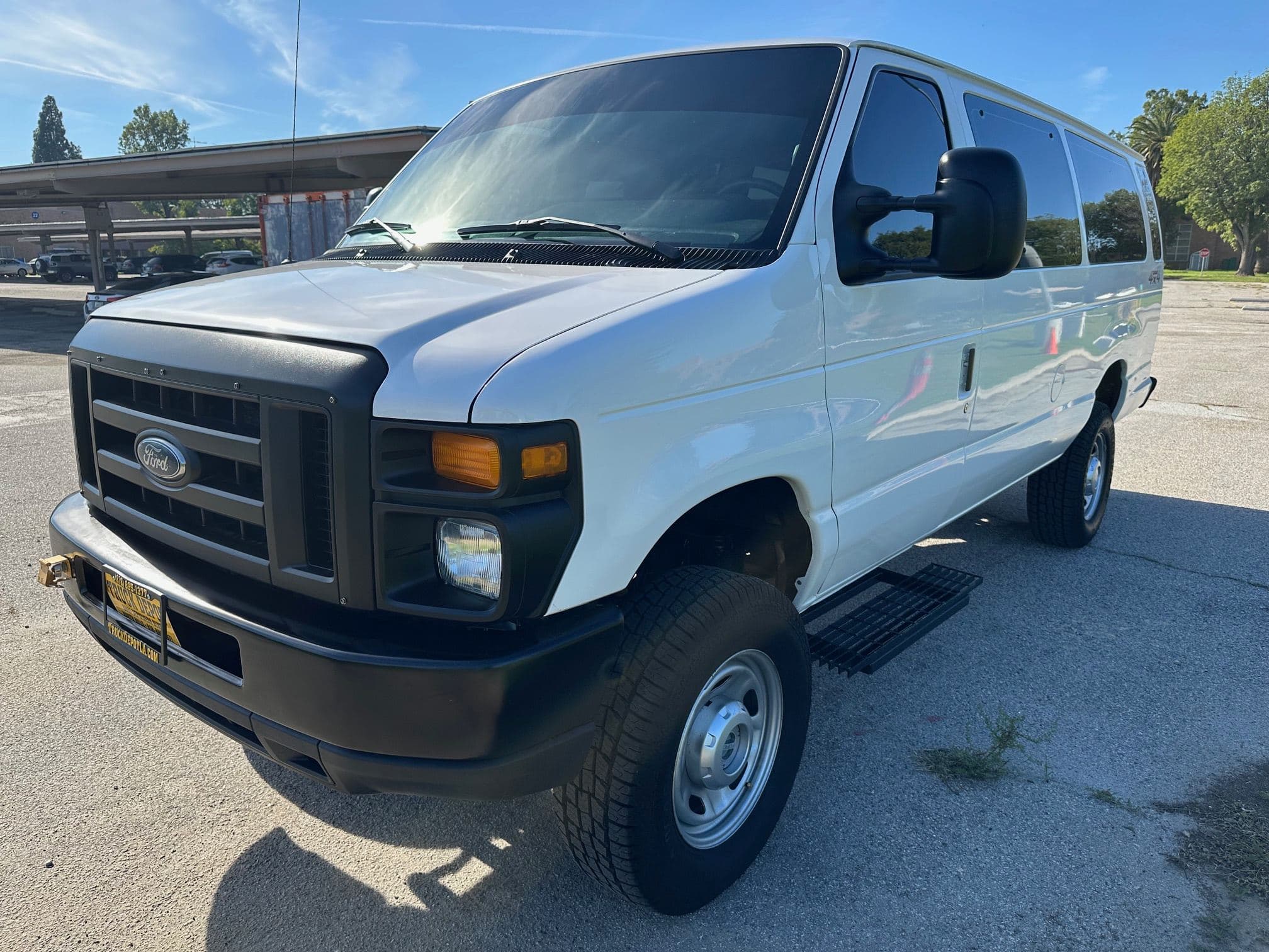 2013 FORD E350 SD 4x4 Passenger Van 13477 image 13