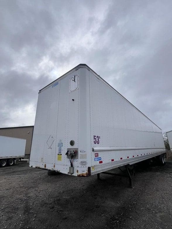 2018 Stoughton 53 ft T/A image 2