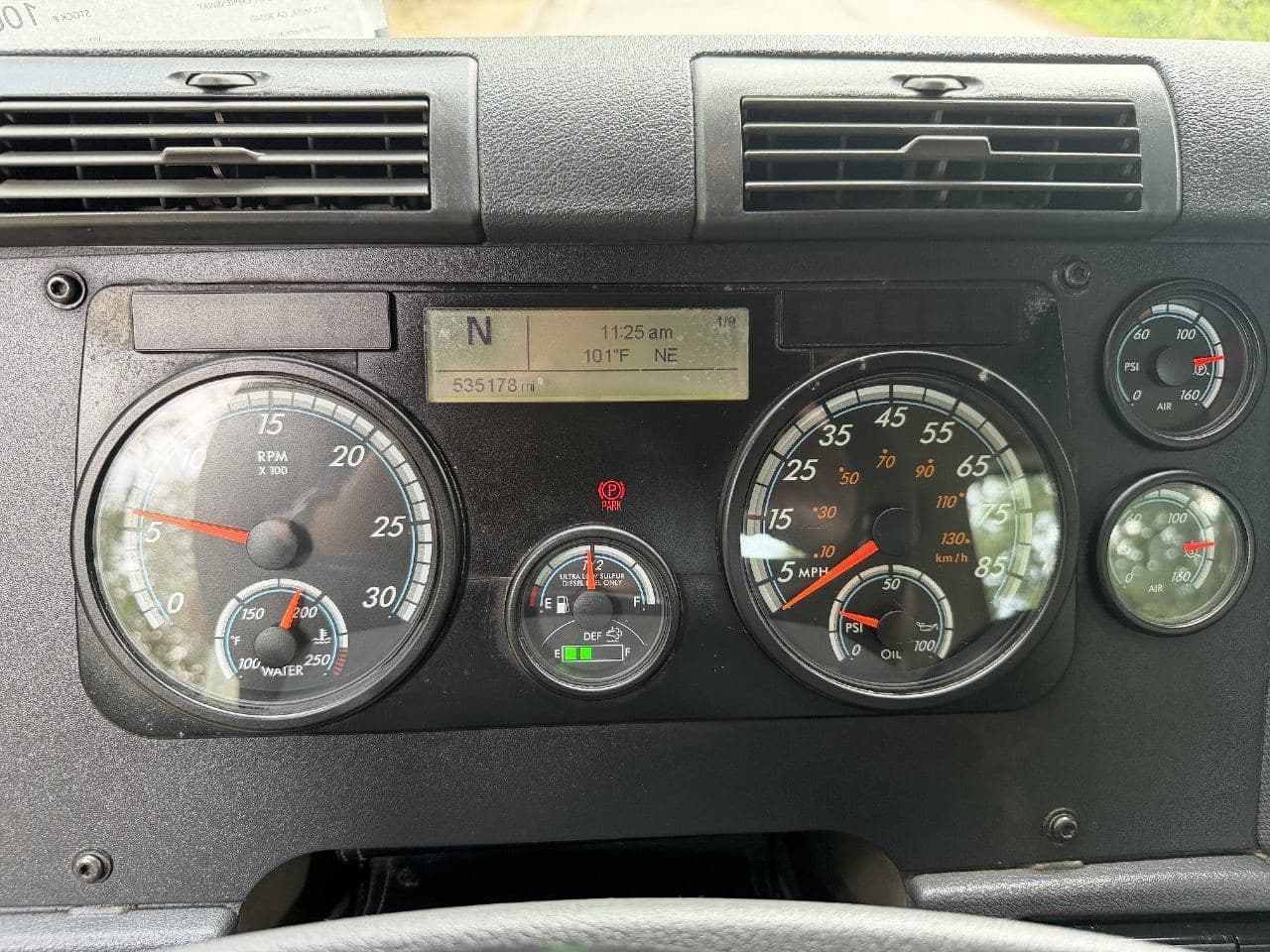 2018 Freightliner Cascadia 125 image 20