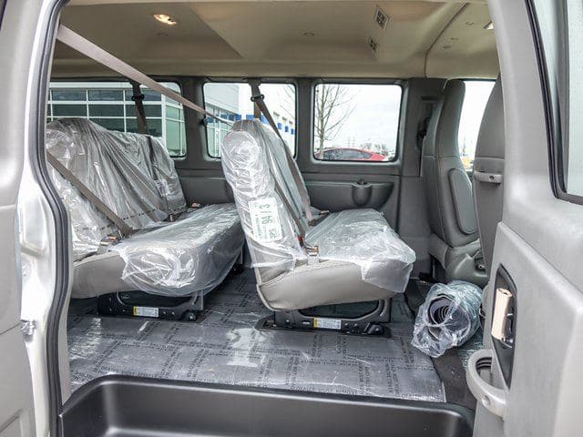 2025 Chevrolet Express 3500 LT  15 Passenger Van image 9