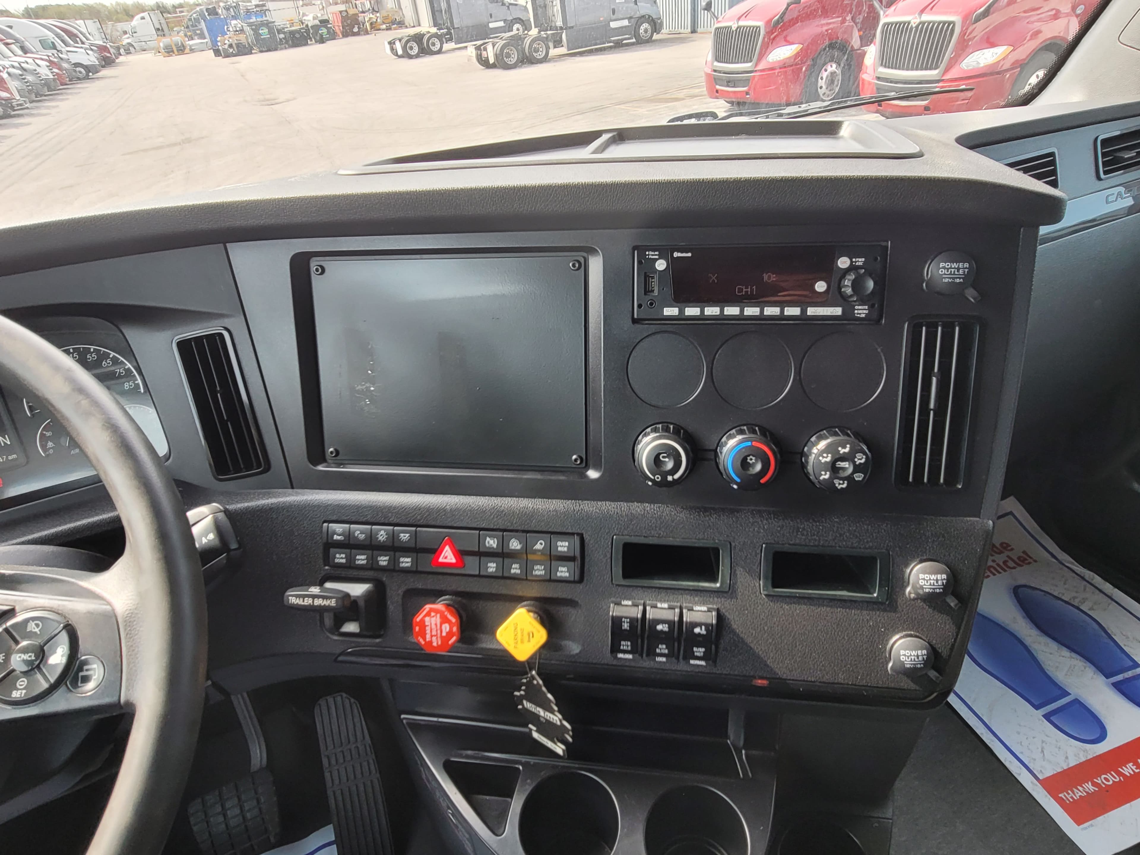 2023 Freightliner Cascadia 126 image 11