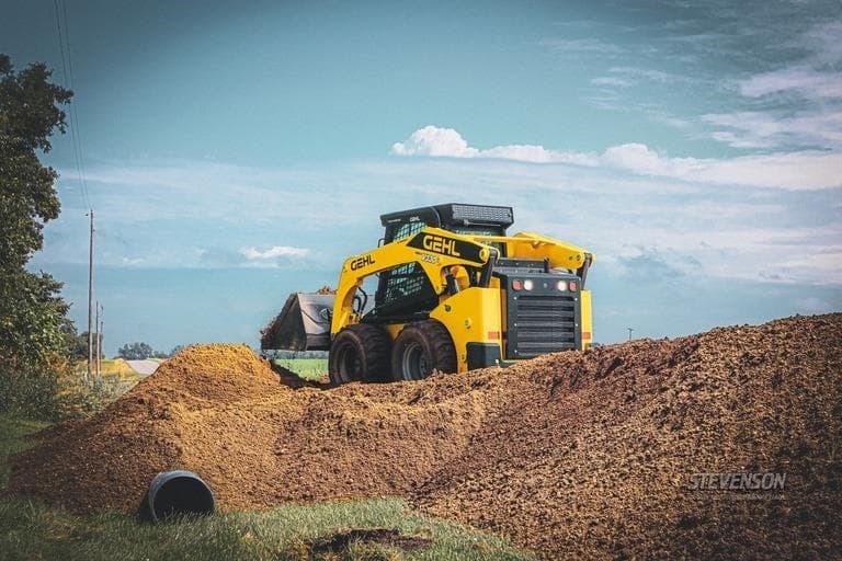 2026 GEHL V330 image 12