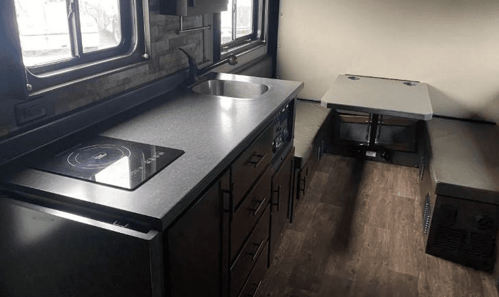 2022 Kenworth T880 image 2