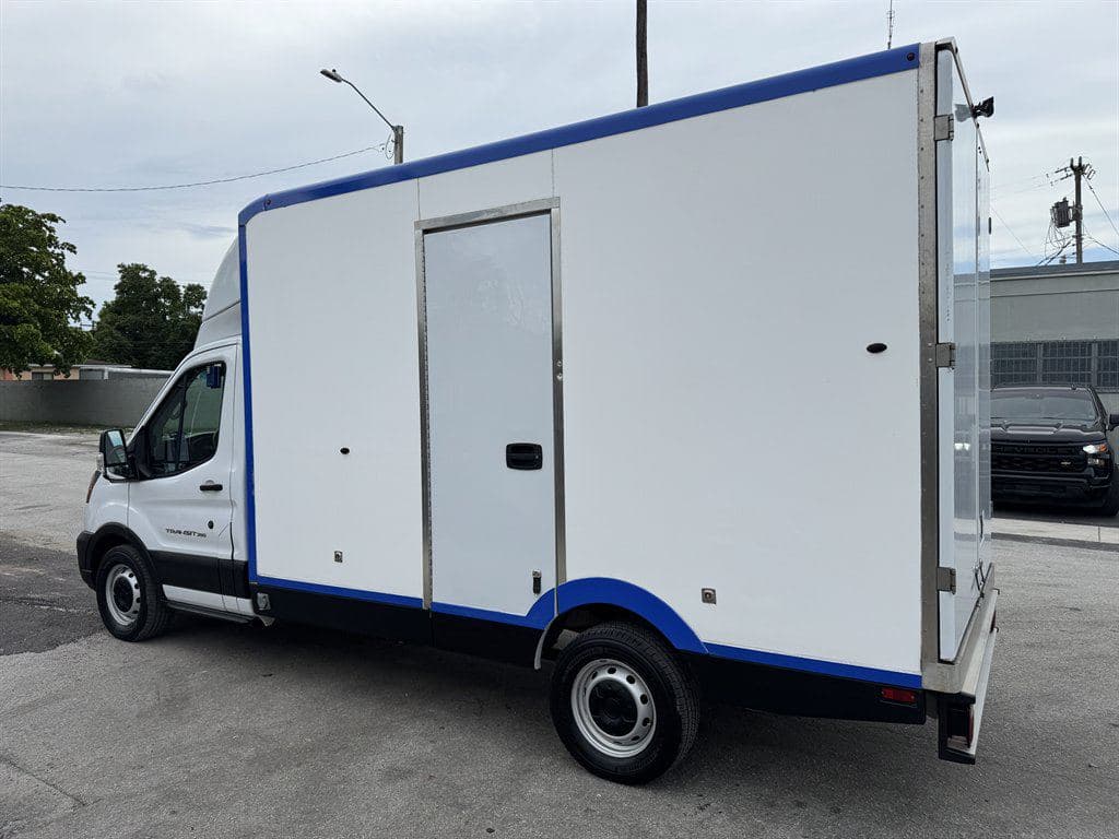 2023 Ford Transit T-350 image 8