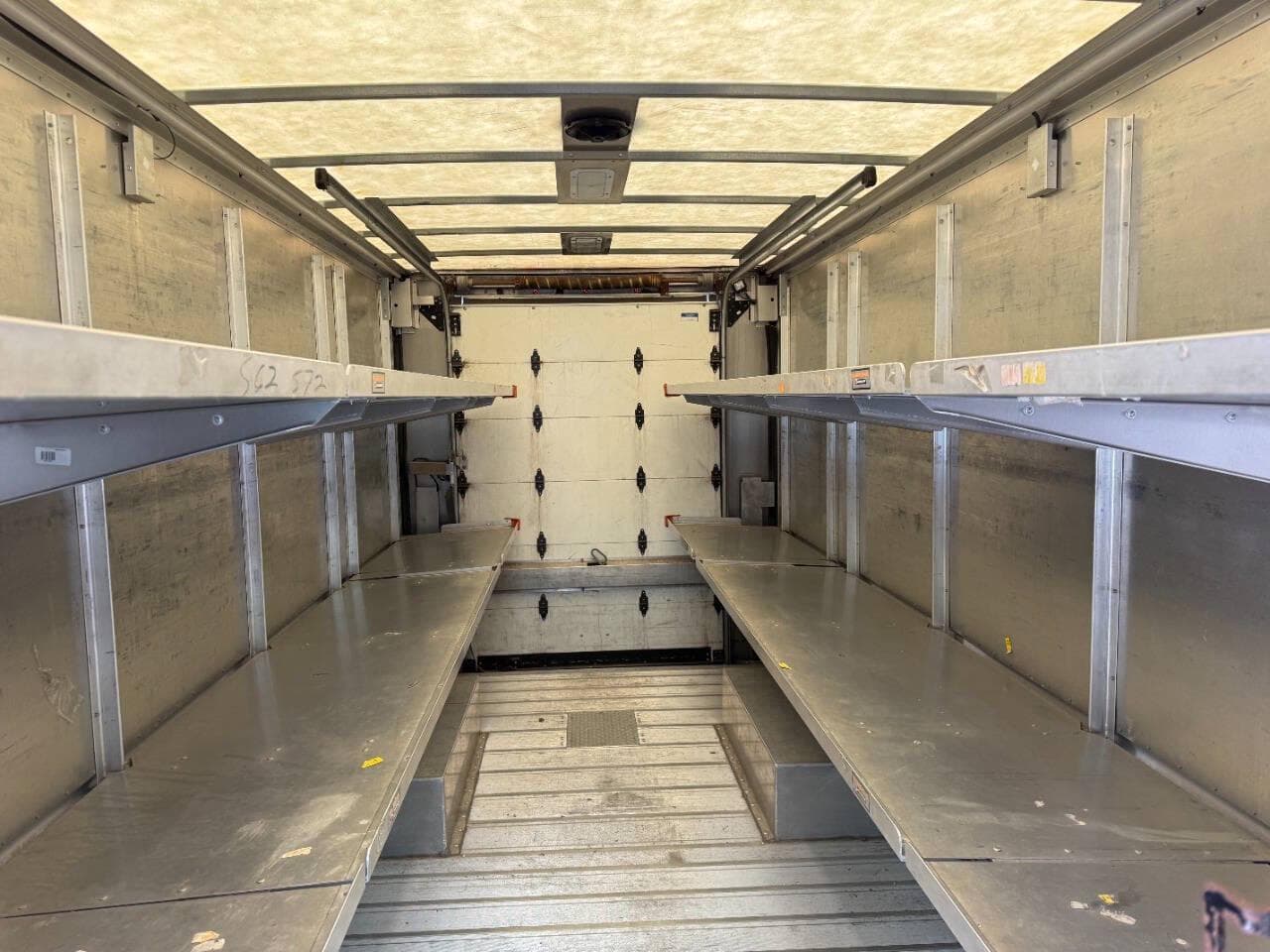 2021 Ford Stripped Chassis image 13