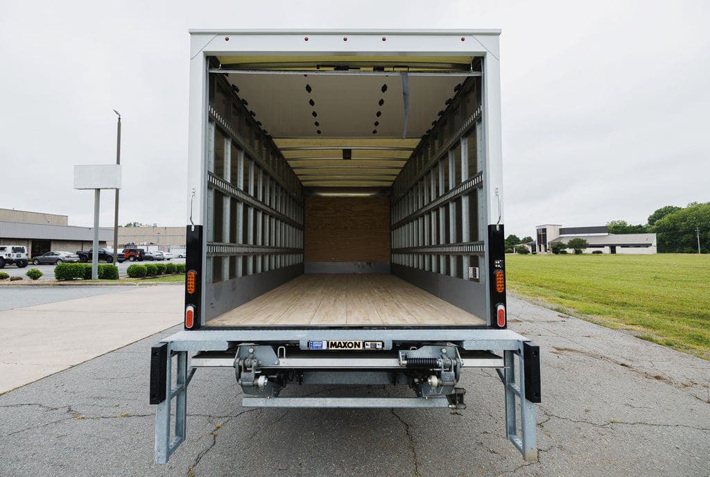 New 2025 ISUZU NRR image 16