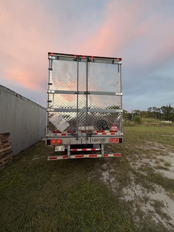 2018 Utility 3000R image 3