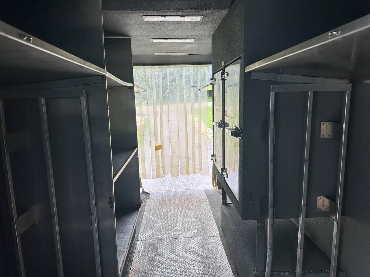 2017 Freightliner MT45 image 26