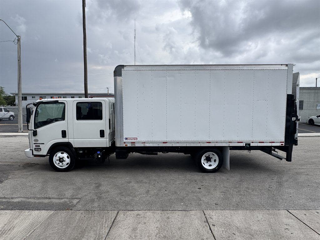 2021 Isuzu NPR XD image 8