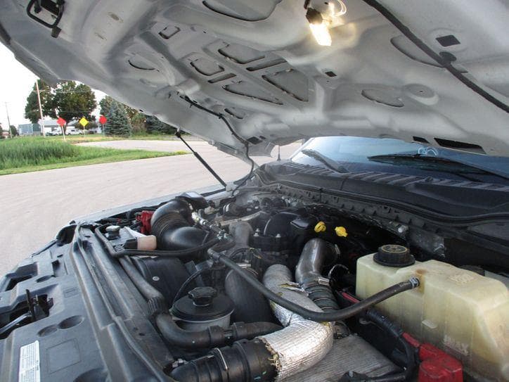 2018 Ford F550 SUPER CAB BUCKET TRUCK 4X4 image 43