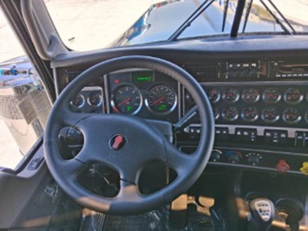 New 2027 KENWORTH W900L image 22