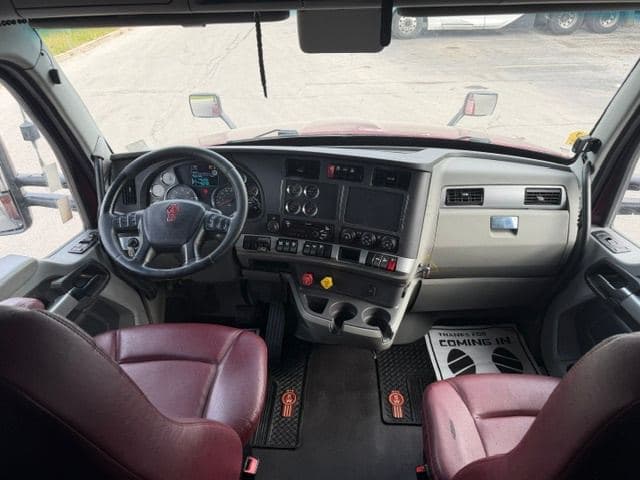 2020 Kenworth T680 image 5