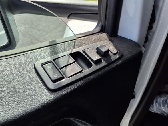 2025 Kenworth T880 image 12