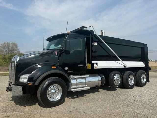 2016 Kenworth T880 image 2
