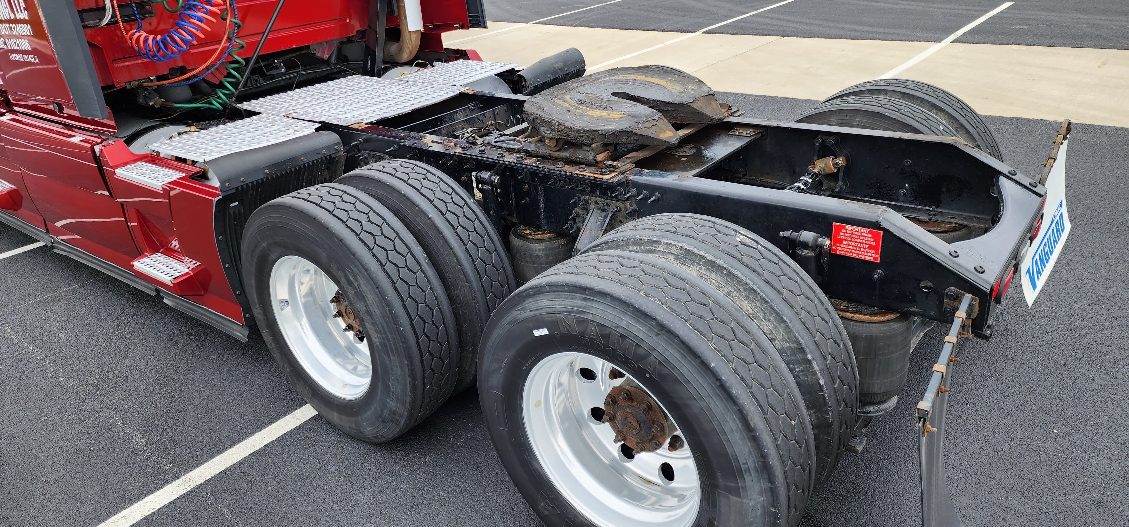 2016 Volvo VNL670 image 1